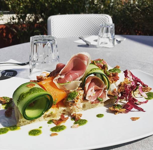 Le restaurant - Les Touristes - Villeneuve-Loubet - bon restaurant VILLENEUVE-LOUBET