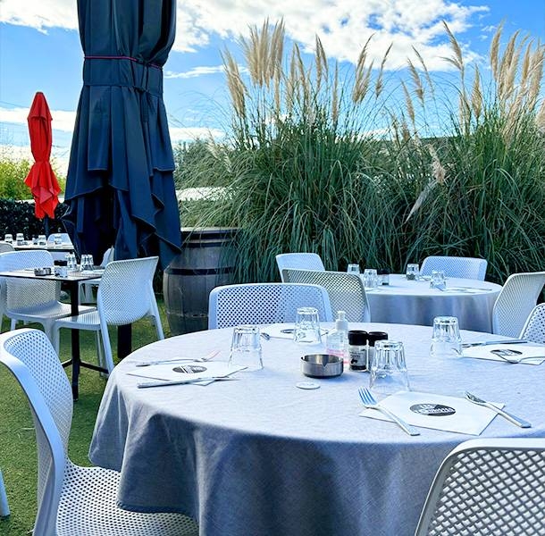 Le restaurant - Les Touristes - Villeneuve-Loubet - Brasserie Villeneuve-Loubet
